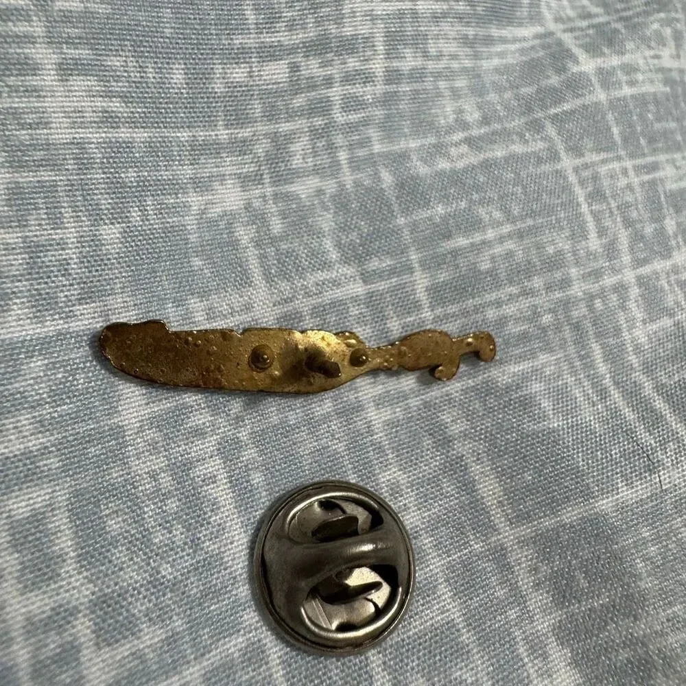 Vintage Gold Tone Feather Quill Lapel Pin